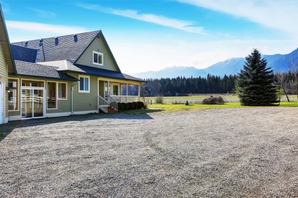 Driveway Gravel Leveling in Johnson City